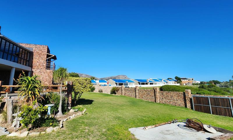4 Bedroom Property for Sale in De Kelders Western Cape